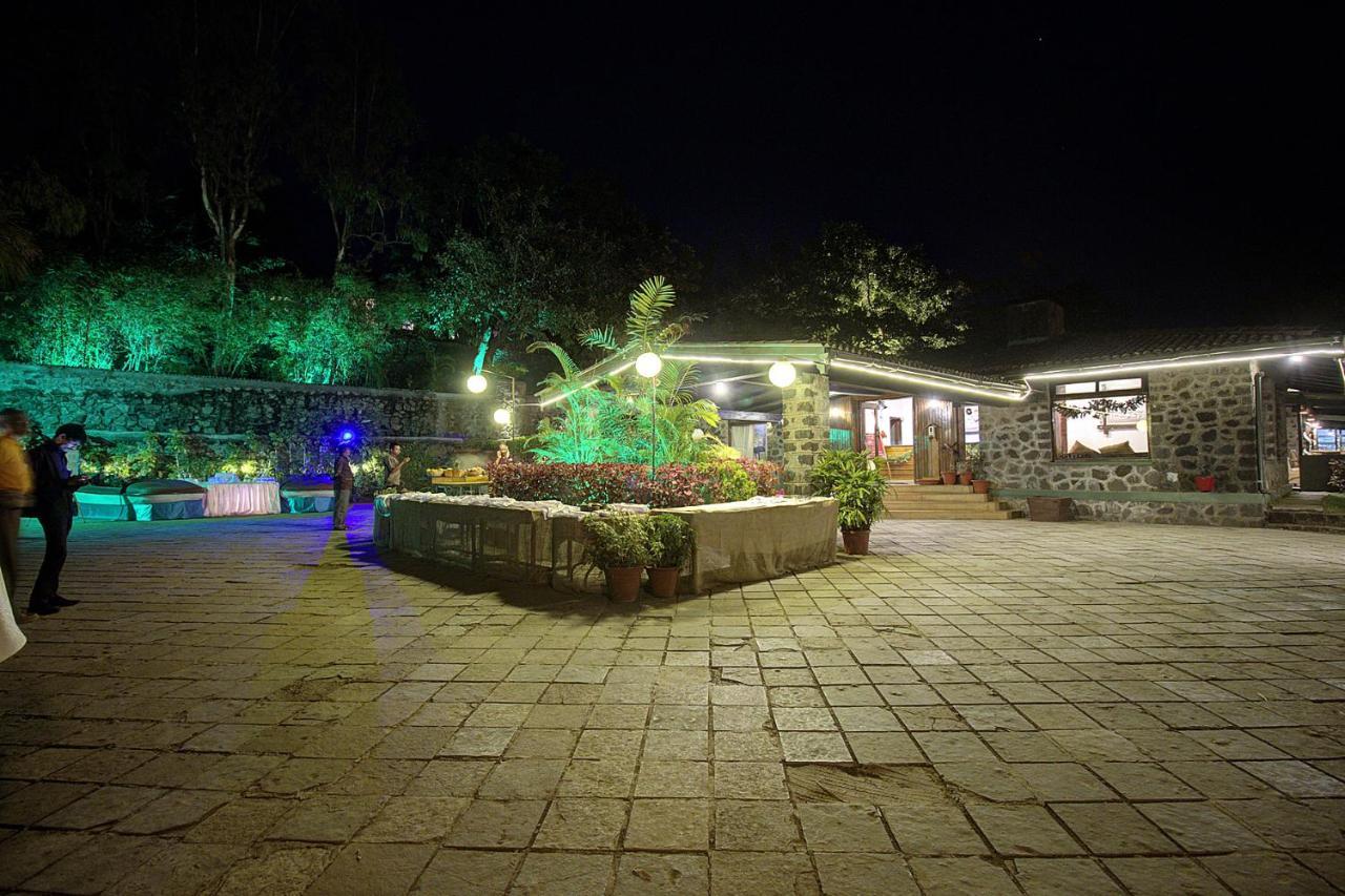 Anandvan Resort 반다르다라 외부 사진